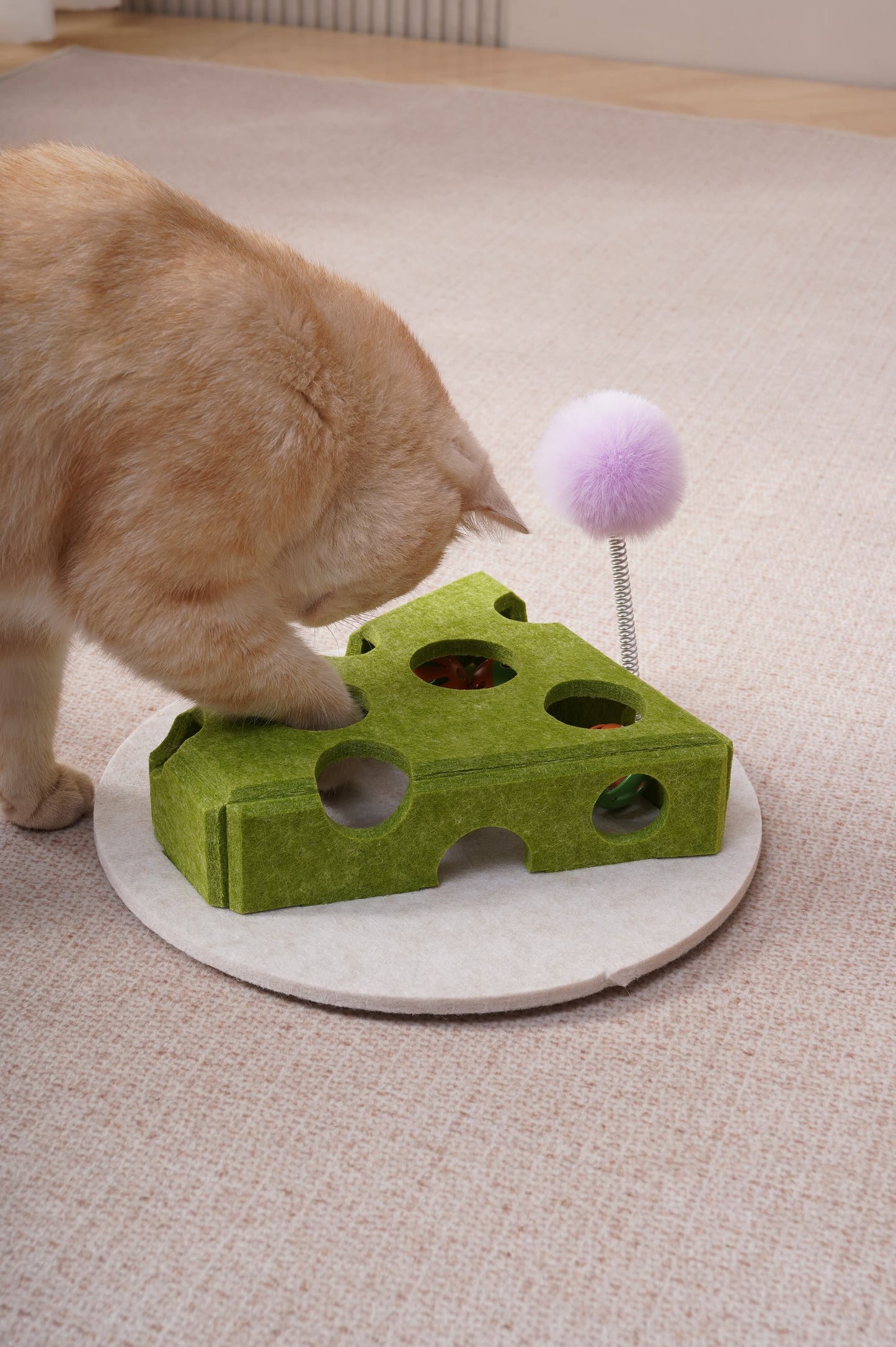 Cat Puzzle Toy with Balls & Spring Teaser – Felt Cat Toy Box for Indoor Cats, Suction Cup Base, Treat Puzzle for Solo Play, Mental Stimulation, Self Play, Hunting & Enrichment