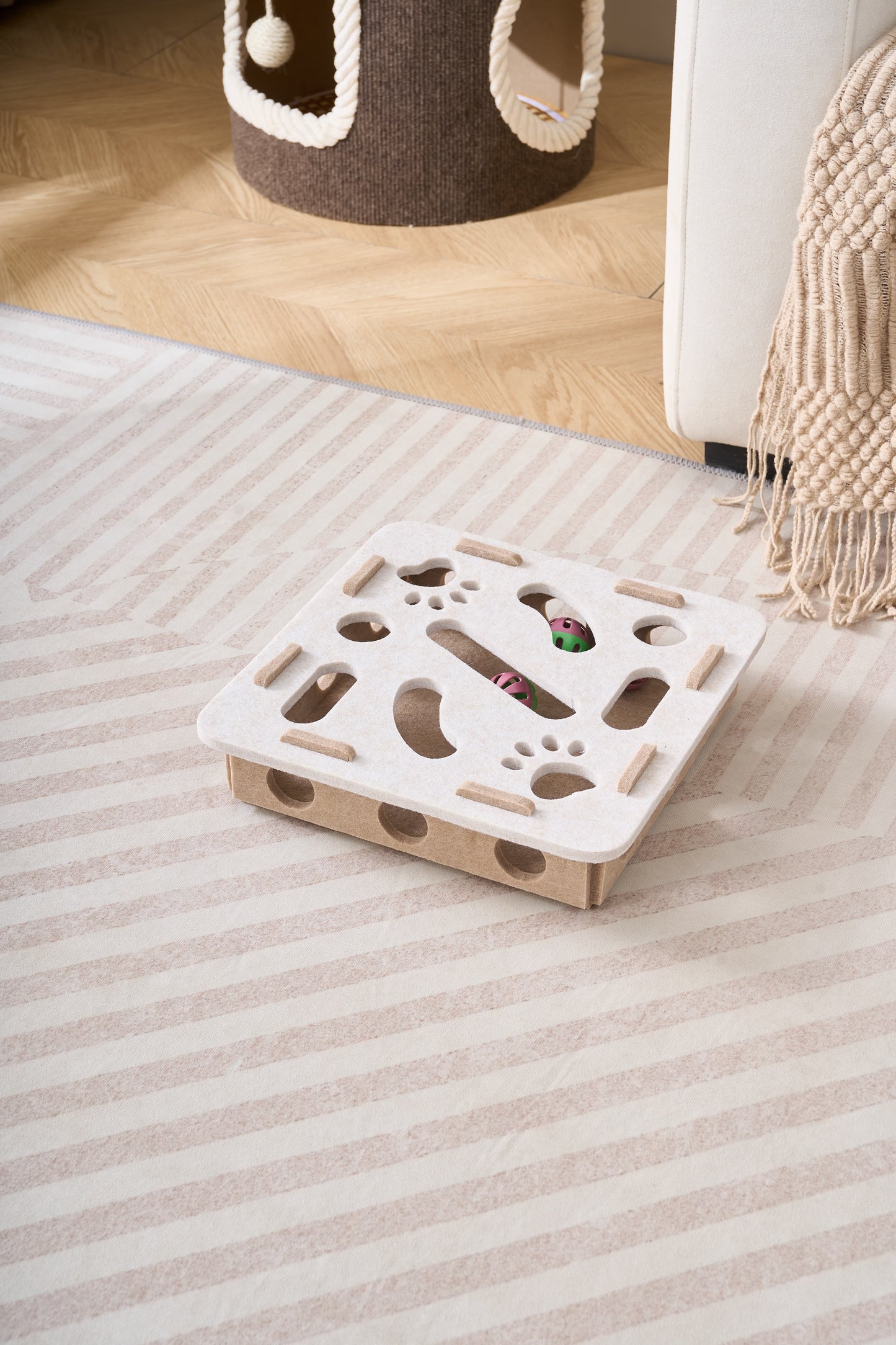 Cat Puzzle Toys Interactive Dancer Teasing Box with Squeaky Toys and Scratching Felt,Kitten Track Ball Toy for Indoor Cats Physical Exercise (Square,Puzzle Box with Cat Post)