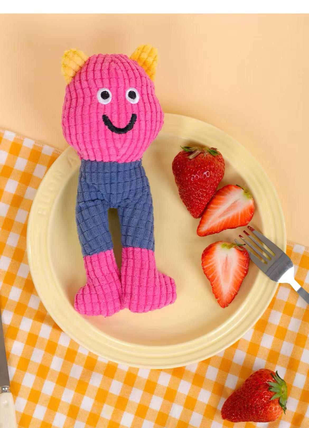 Adorable squeaky catnip toys for your cat or dog! Perfect for solo play, tough enough to chew, great for teeth grinding and keeping teeth clean.